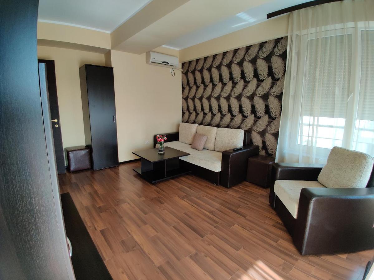Summerland Beach&Sun Apartments Mamaia Exterior photo