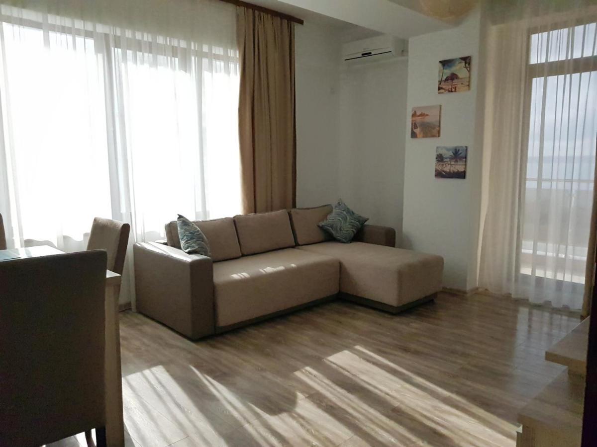 Summerland Beach&Sun Apartments Mamaia Exterior photo