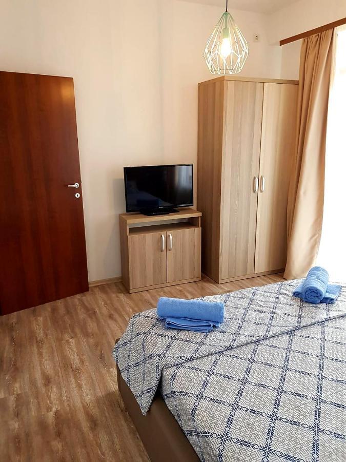 Summerland Beach&Sun Apartments Mamaia Exterior photo